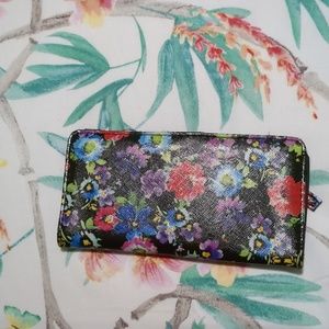 Floral bifold purse